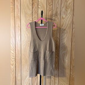 Sleeveless V-Neck Knit Mini Dress with Front Pockets